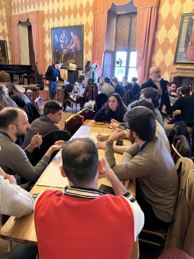 No alternative text description for this image